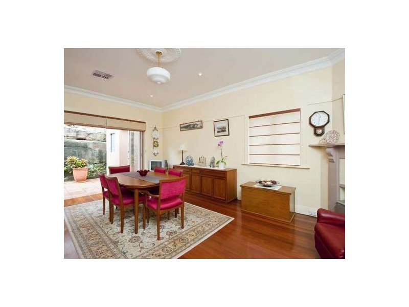 43 Dumbarton St, Mcmahons Point NSW 2060