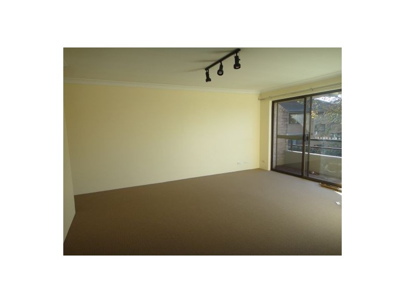 2 Rodborough Rd, Crows Nest NSW 2065