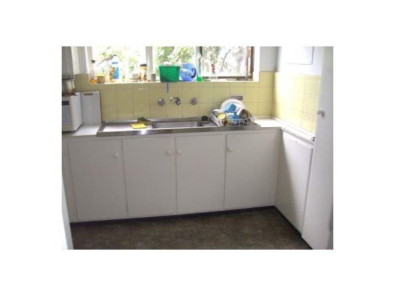 11 Hampden Rd, Artarmon NSW 2064