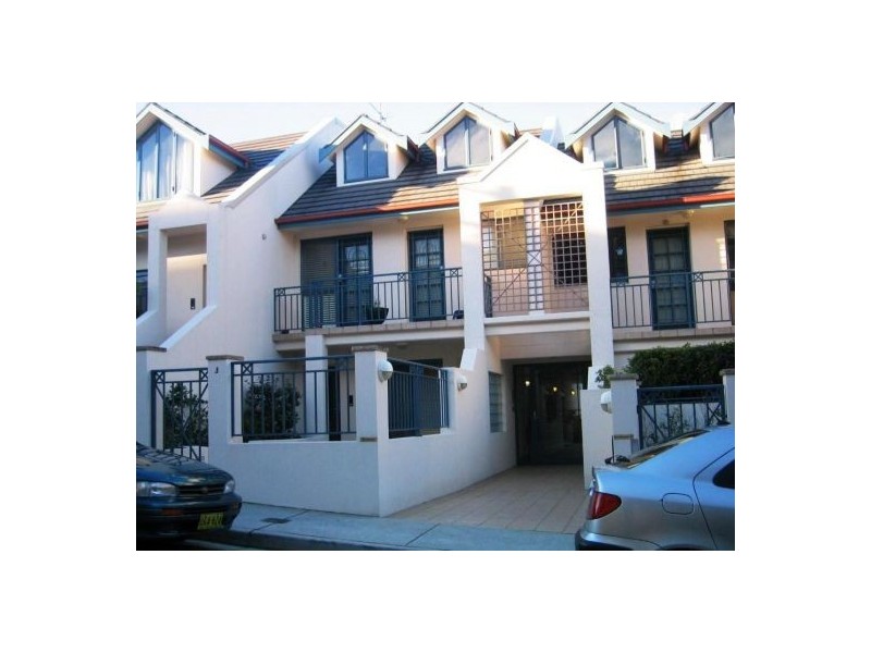 33 Mitchell St, Mcmahons Point NSW 2060