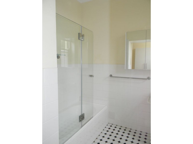 211 Blues Point Rd, Mcmahons Point NSW 2060