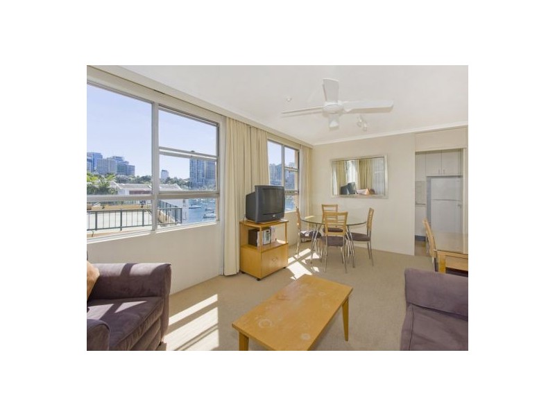 2a Henry Lawson Ave, Mcmahons Point NSW 2060