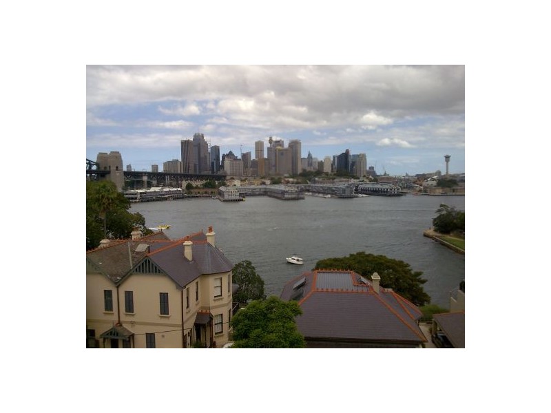 2 East Crescent St, Mcmahons Point NSW 2060