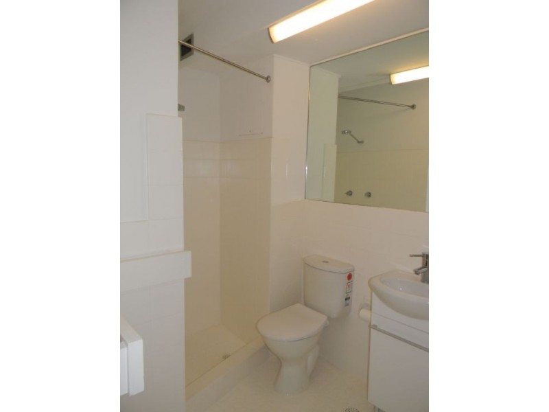 90 Blues Point Rd, Mcmahons Point NSW 2060