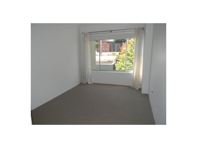 90 Blues Point Rd, Mcmahons Point NSW 2060