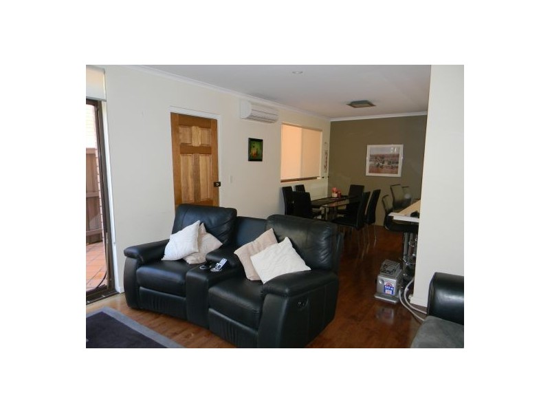 2/3 Boronia St, Wollstonecraft NSW 2065