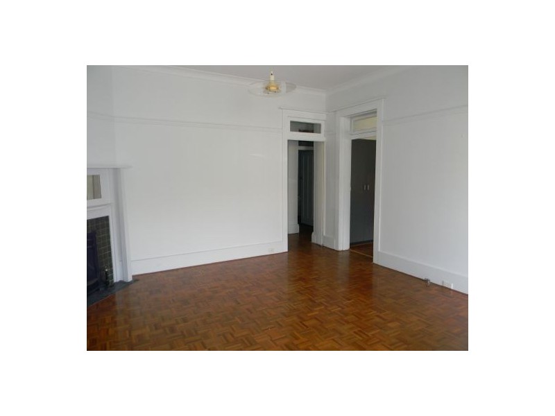 122 Kirribilli Ave, Kirribilli NSW 2061