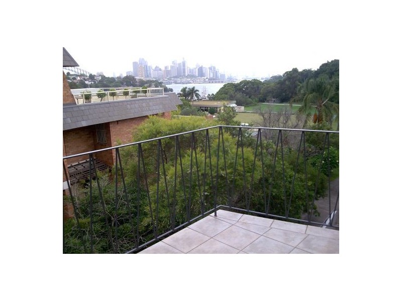 18 Woolcott St, Waverton NSW 2060