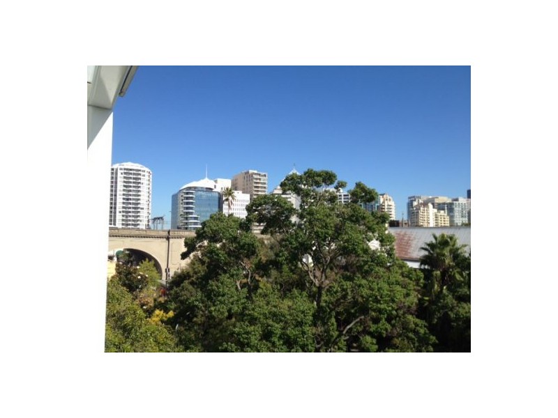 33 Fitzroy St, Kirribilli NSW 2061