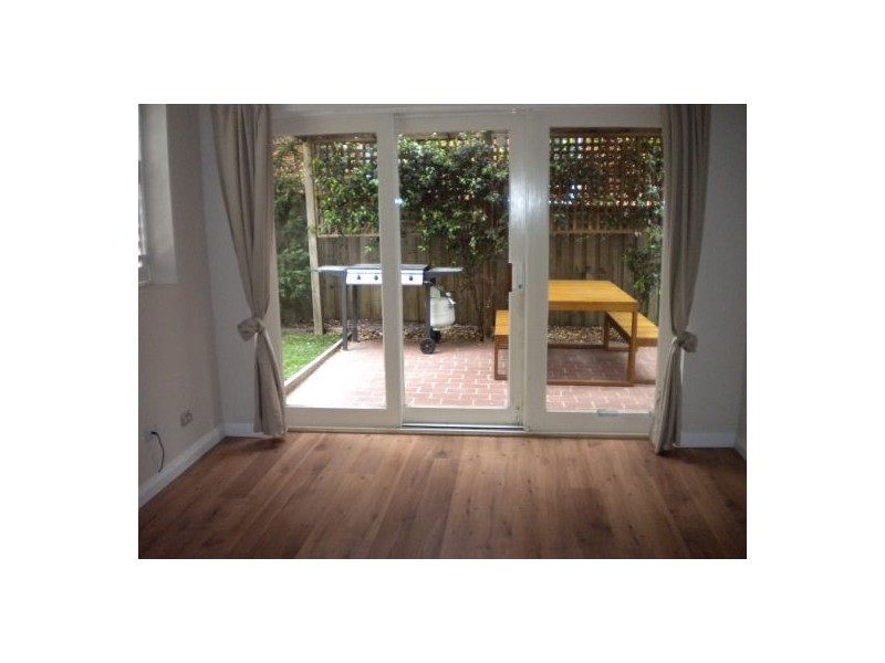 175 Blues Point Rd, Mcmahons Point NSW 2060