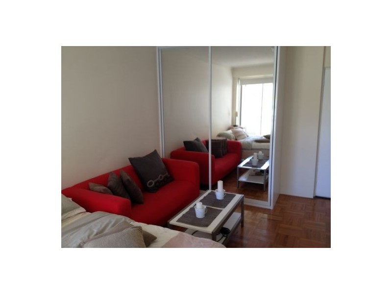 33 Fitzroy St, Kirribilli NSW 2061