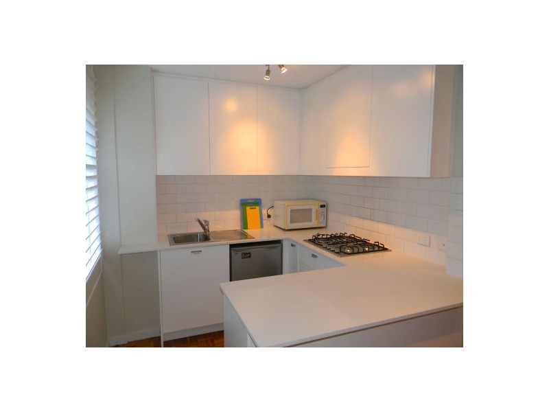 2 East Crescent St, Mcmahons Point NSW 2060
