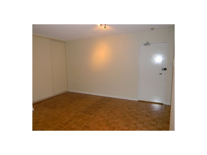 2 East Crescent St, Mcmahons Point NSW 2060
