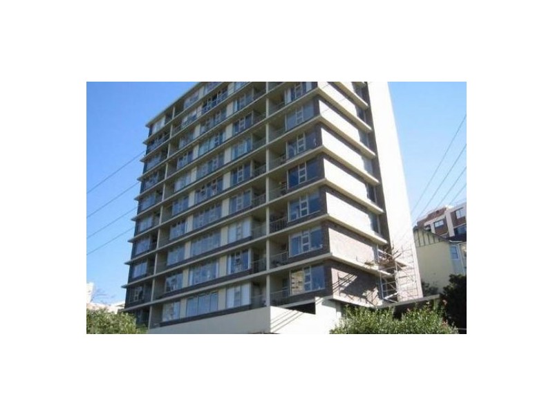 2 East Crescent St, Mcmahons Point NSW 2060