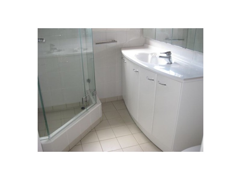 99 Atchison St, Crows Nest NSW 2065