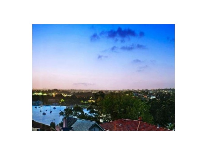 2 East Crescent St, Mcmahons Point NSW 2060