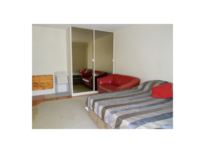 33 Fitzroy St, Kirribilli NSW 2061