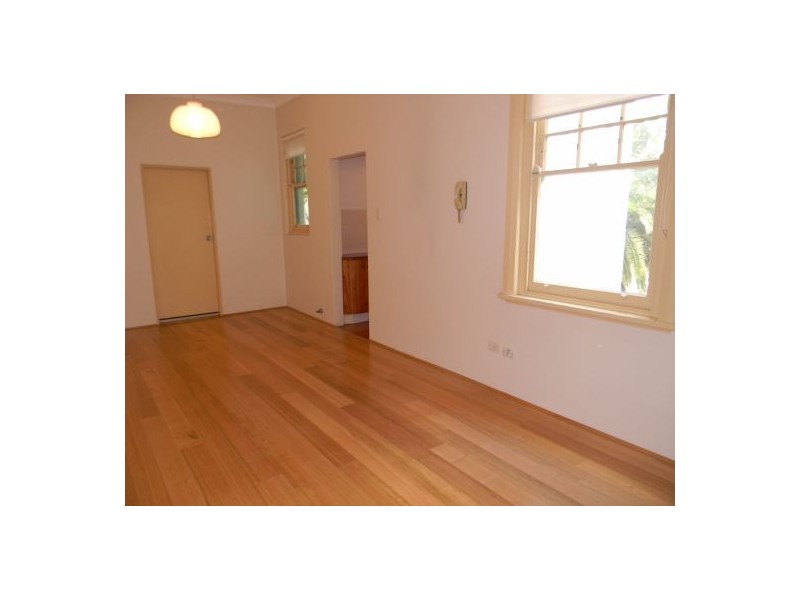 21 Waiwera St, Mcmahons Point NSW 2060