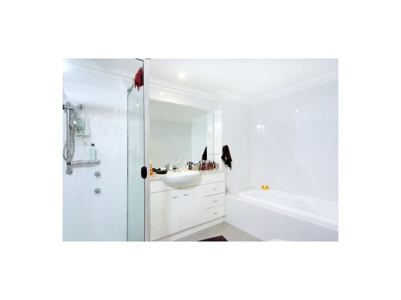 2 Bells Ave, Cammeray NSW 2062