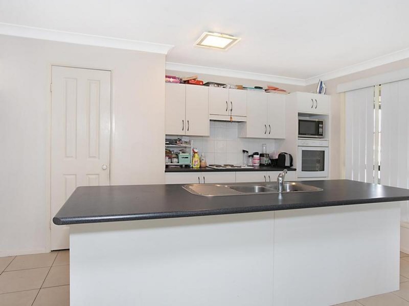 9 Dominic Cove, Rutherford NSW 2320