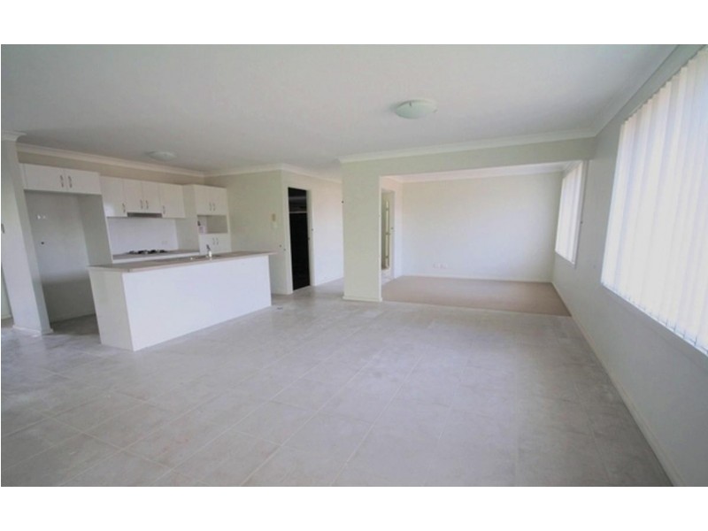 52 River Oak Avenue, Gillieston Heights NSW 2321