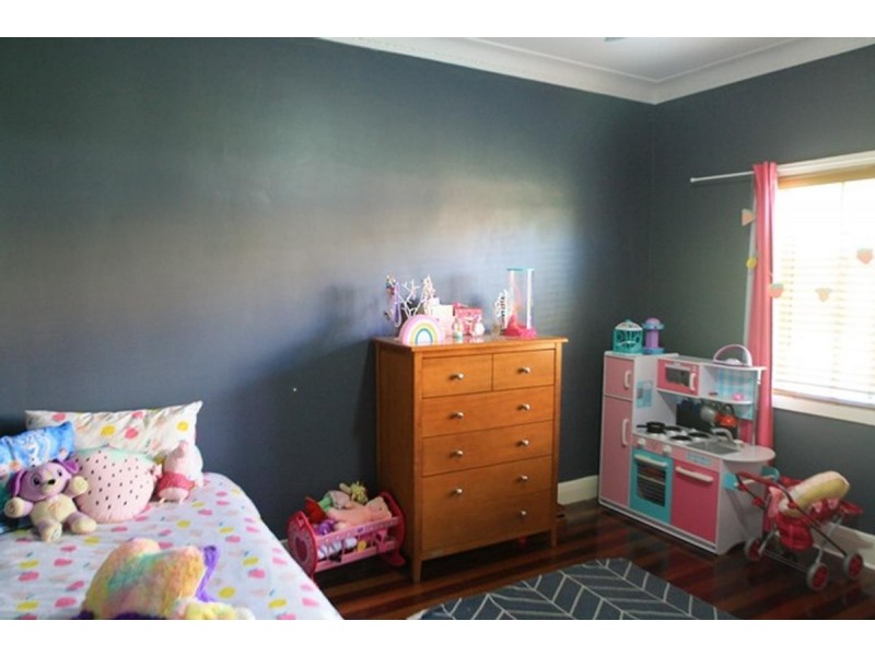 5 George Street, East Maitland NSW 2323