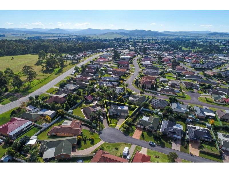 13 Correa Close, Aberglasslyn NSW 2320