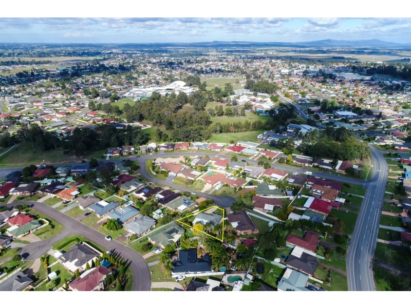 13 Correa Close, Aberglasslyn NSW 2320