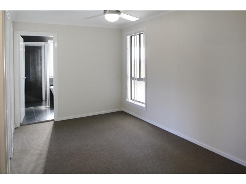 52 Hillcrest Drive, Gillieston Heights NSW 2321