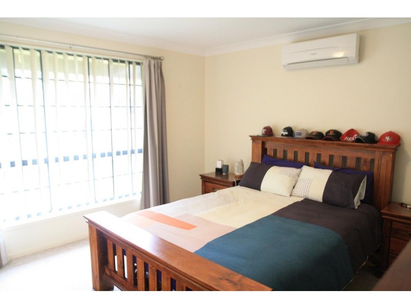 14 Hibiscus Crescent, Aberglasslyn NSW 2320