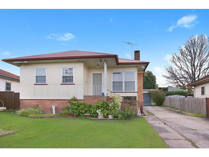 7 Kenneth Street, East Maitland NSW 2323
