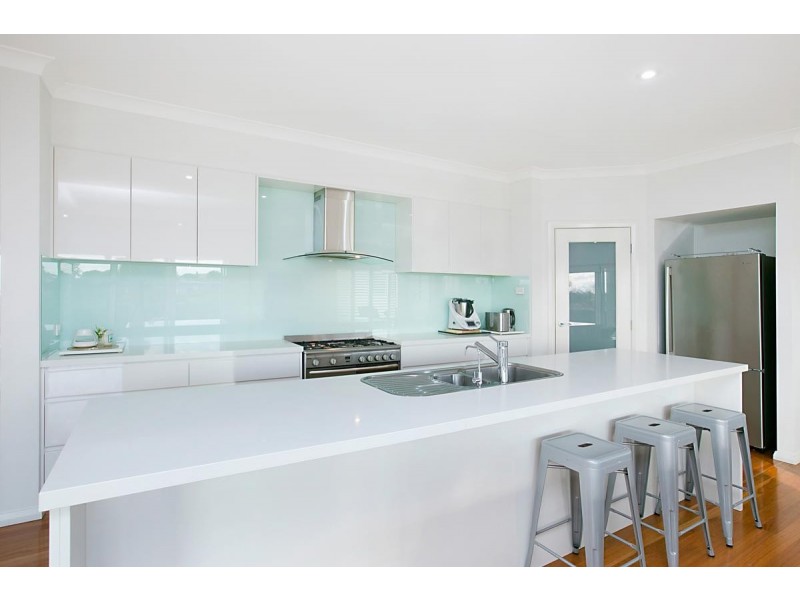 21 Laurie Drive, Raworth NSW 2321