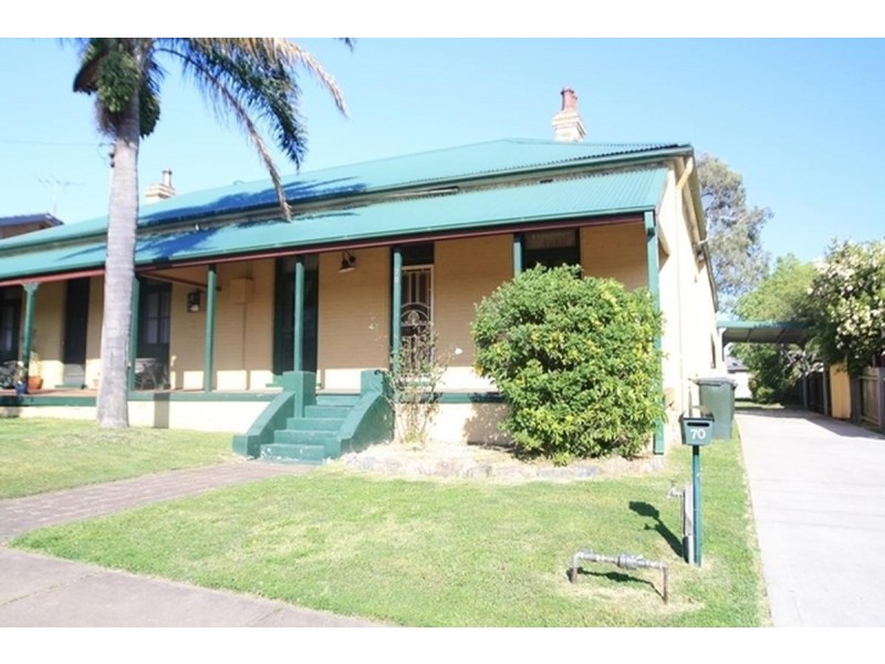 70 George Street, East Maitland NSW 2323