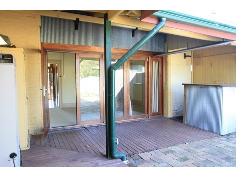 70 George Street, East Maitland NSW 2323
