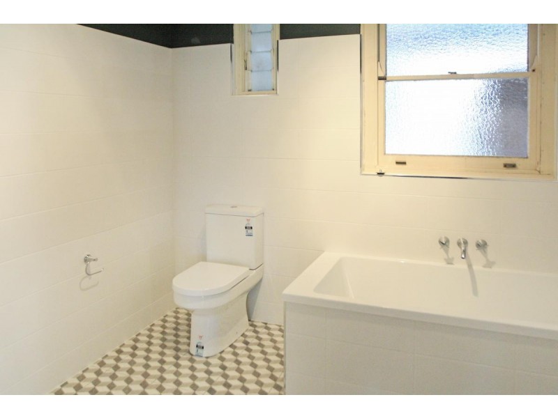 243 New England Highway, Rutherford NSW 2320