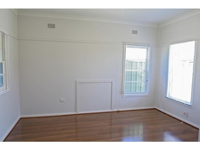 B/82 Gillies Street, Rutherford NSW 2320
