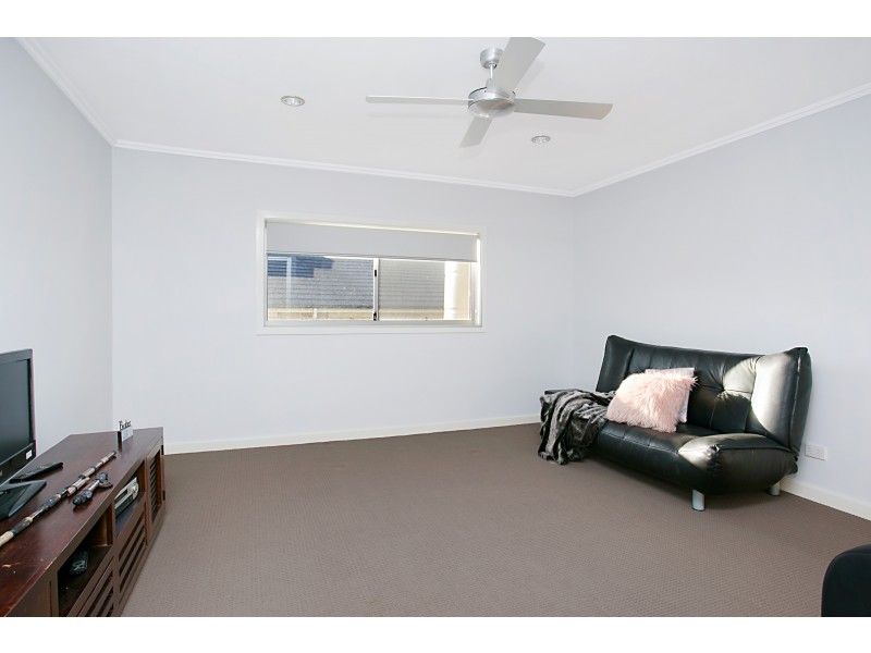 22 Diamond Circuit, Rutherford NSW 2320