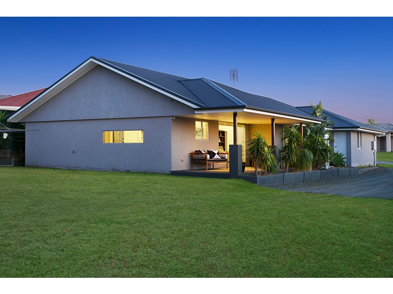 22 Diamond Circuit, Rutherford NSW 2320