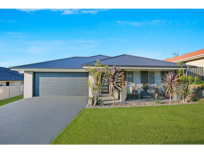 22 Diamond Circuit, Rutherford NSW 2320