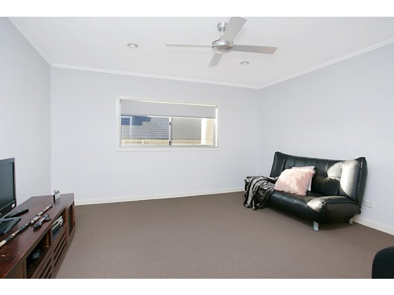 22 Diamond Circuit, Rutherford NSW 2320