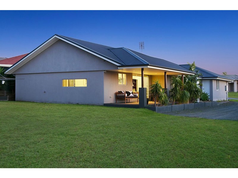 22 Diamond Circuit, Rutherford NSW 2320