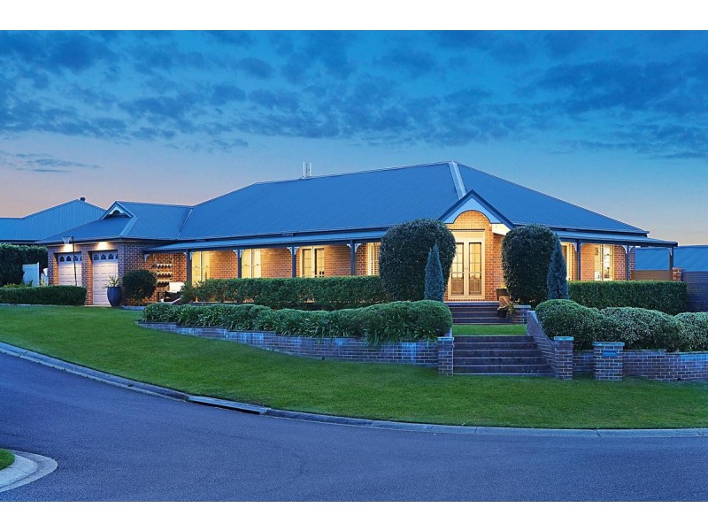 5 Amber Grove, Bolwarra Heights NSW 2320