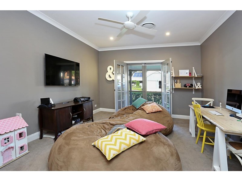 5 Amber Grove, Bolwarra Heights NSW 2320