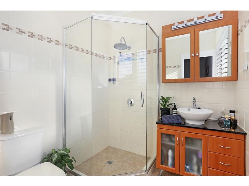 5 Amber Grove, Bolwarra Heights NSW 2320