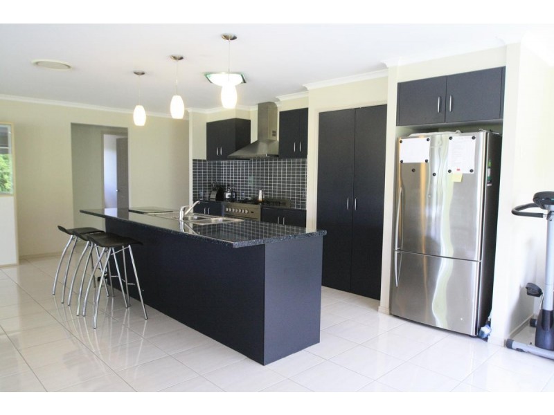 7 Galeff Place, Bolwarra Heights NSW 2320