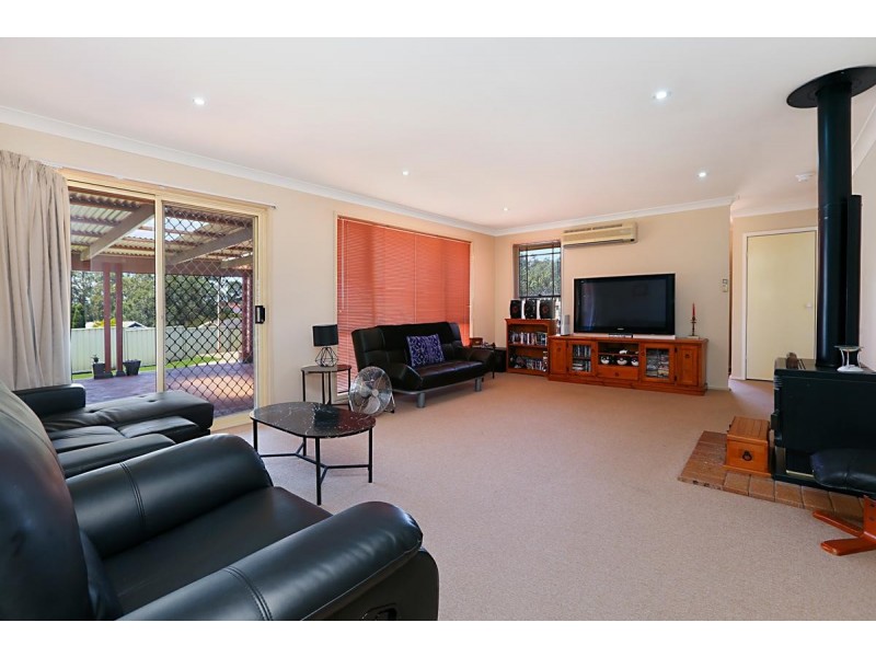 14 Budgeree Drive, Aberglasslyn NSW 2320