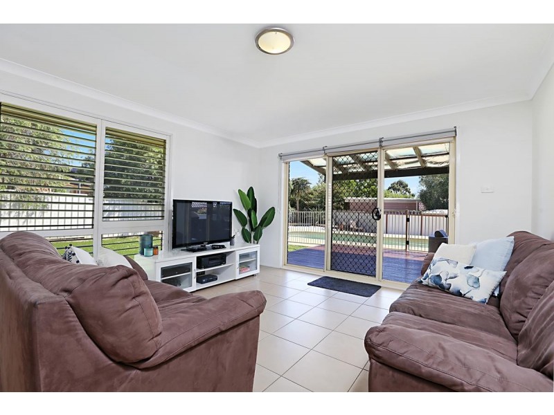 11 Douglas Close, Largs NSW 2320