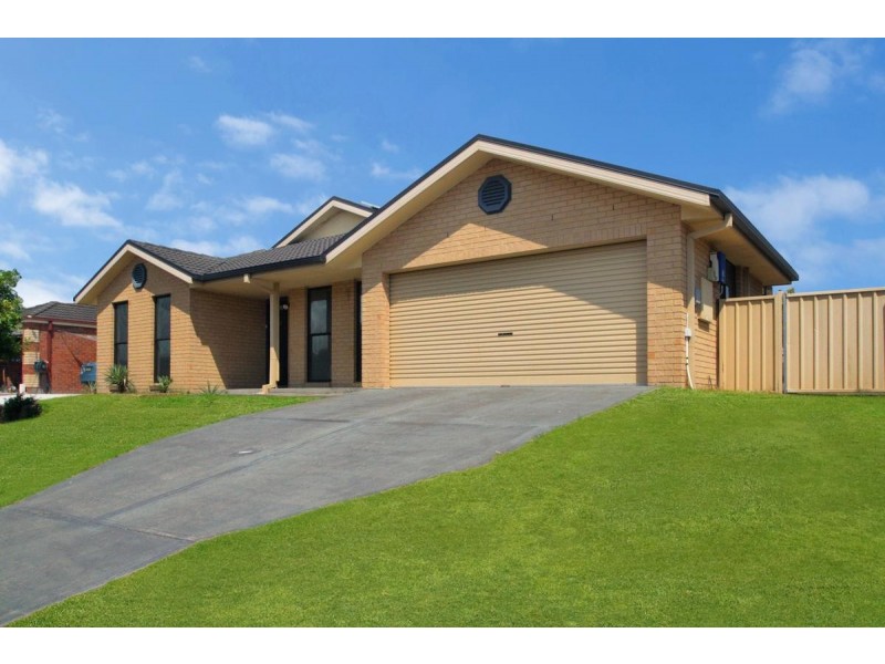 42 STREETON DRIVE, Metford NSW 2323