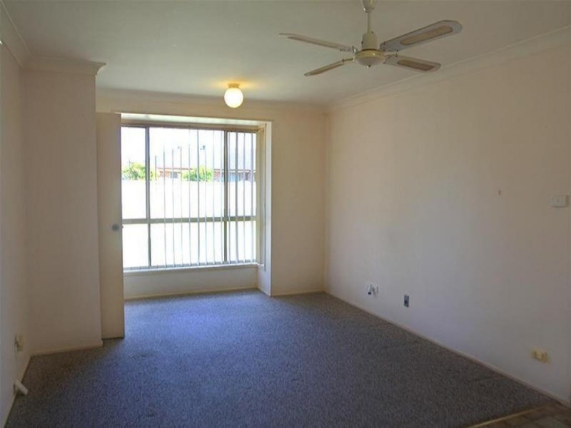 5/3 Justine Parade, Rutherford NSW 2320