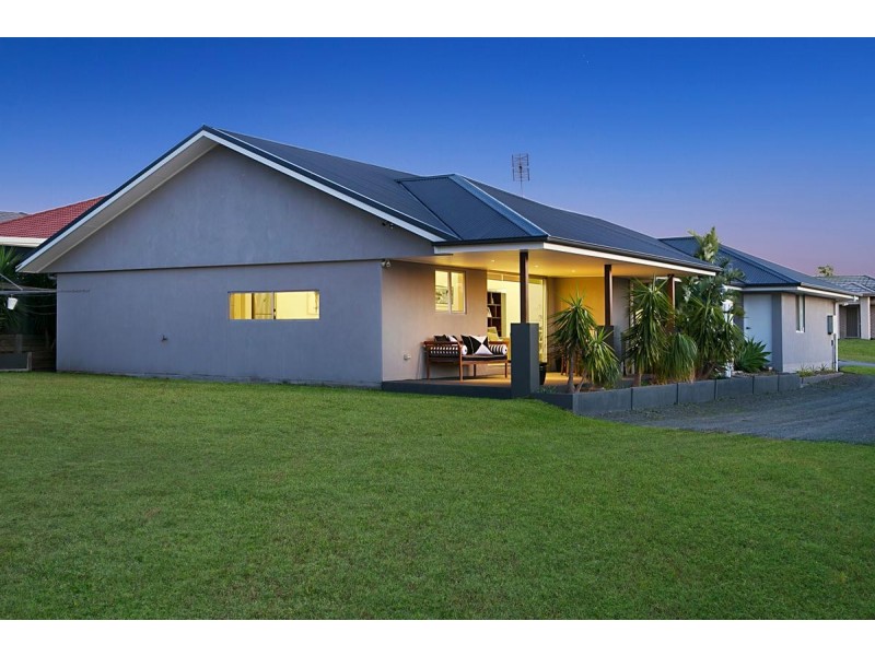 22 DIAMOND CIRCUIT, Rutherford NSW 2320